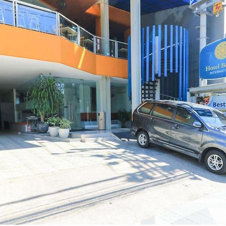 Hotel Berlian International Surabaya Eksteriør bilde